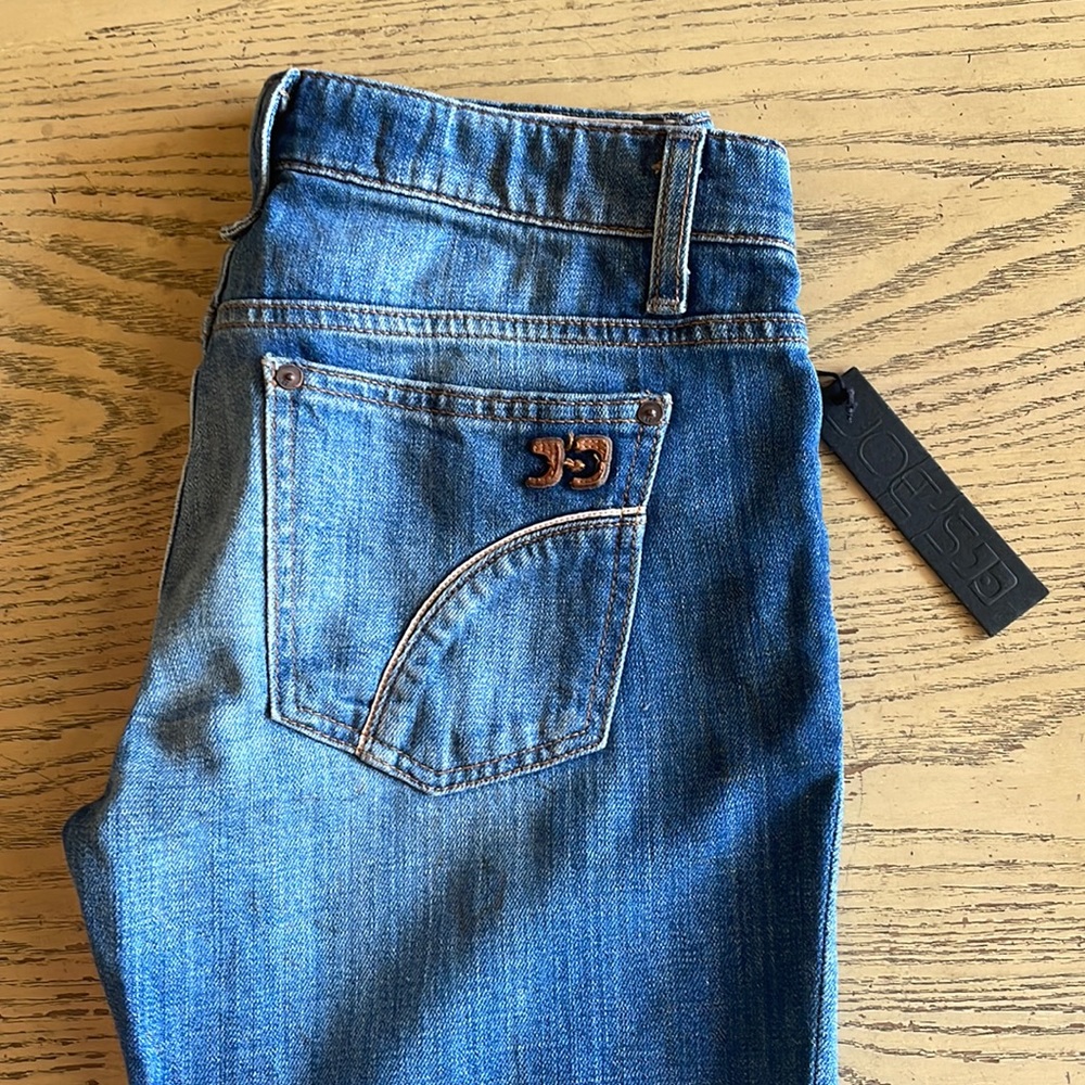 Joe’s new never worn, Socialite Kicker size 26.